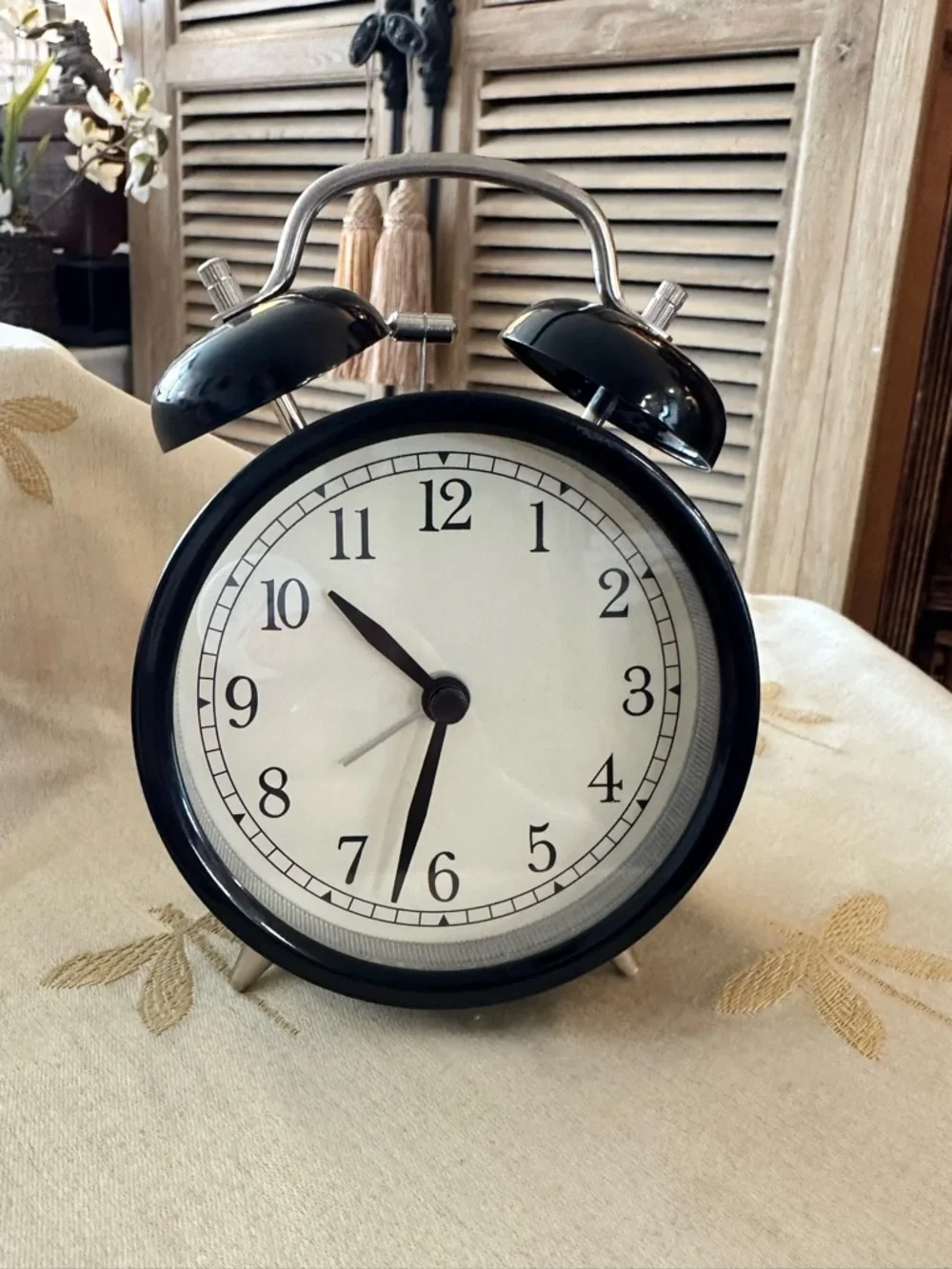 IKEA DEKAD Dual Bell Vintage / Retro Style Black Battery Operated Alarm Clock.